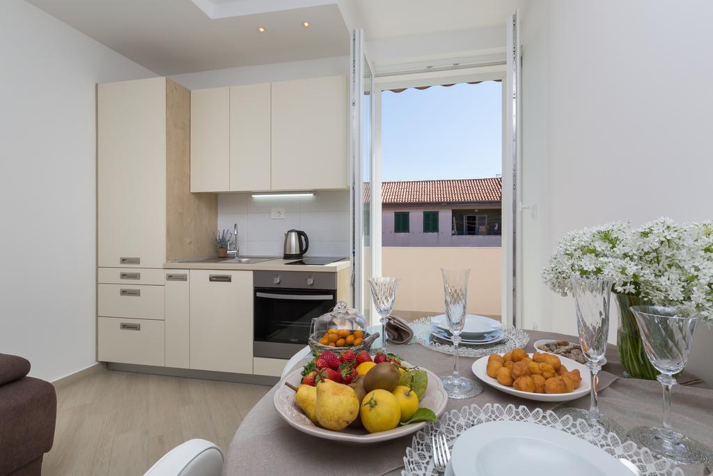 Central Boutique Apartments With Balconies, In Walking Distance To The Sea Zadar Exterior photo